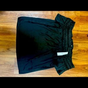 WHBM off the shoulder short sleeved XS in black